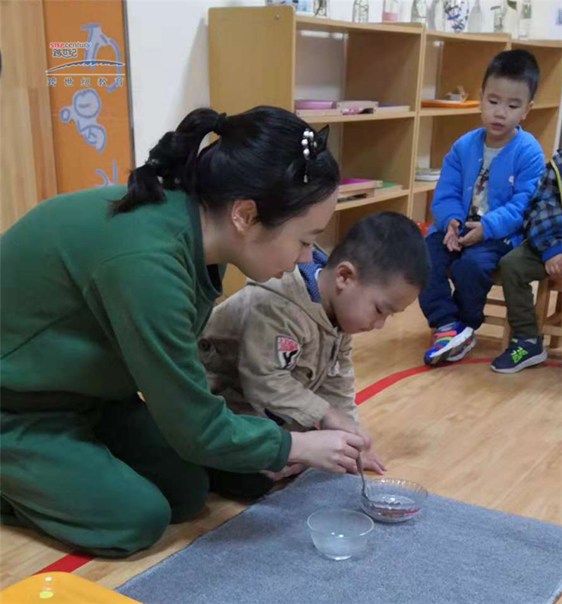 重慶江津跨世紀(jì)新雅幼兒園：教師成長記錄模板，值得收藏!