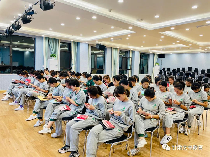 甘肅蘭州跨世紀(jì)華潤(rùn)兒童之家：有心、有愛(ài)、有味的教師節(jié)如何做？看它家！