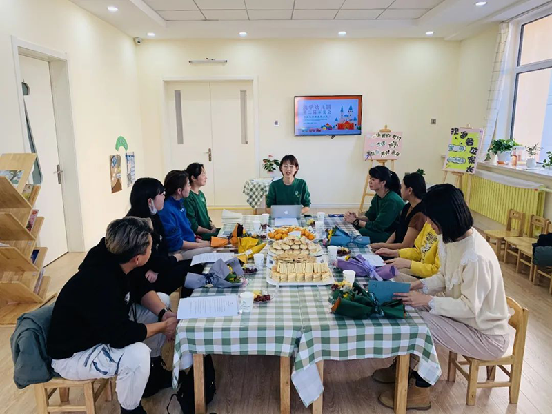 內(nèi)蒙古跨世紀(jì)凱學(xué)幼兒園：家委會會議如何開？看看它家！