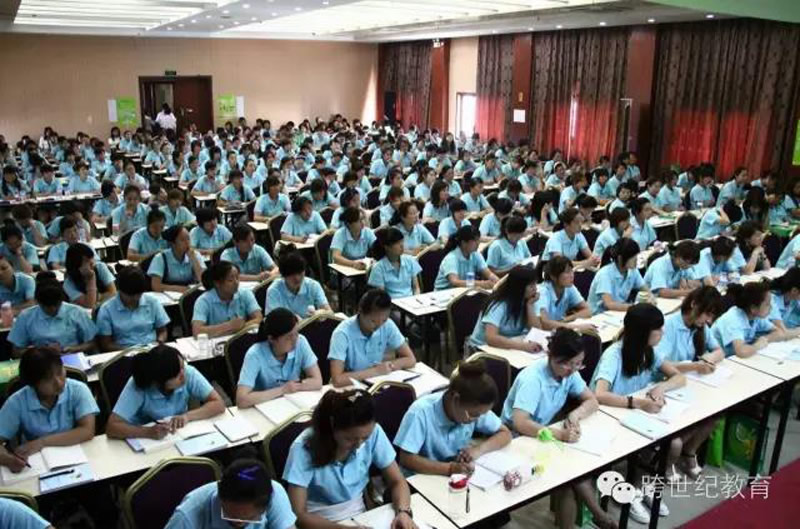 幼兒園崛起之園長(zhǎng)特訓(xùn)營(yíng)：弱者變強(qiáng)，強(qiáng)者更強(qiáng)