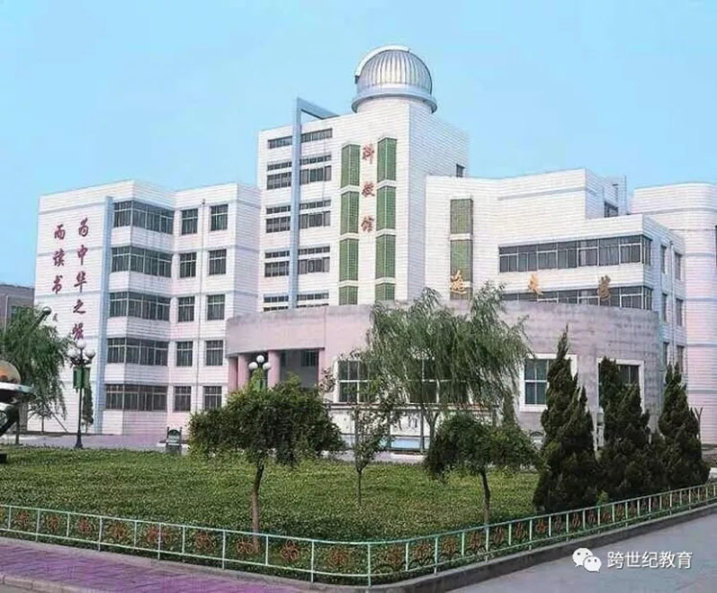 香港跨世紀(jì)科學(xué)文化區(qū)域教研活動(dòng)進(jìn)駐衡水中學(xué)