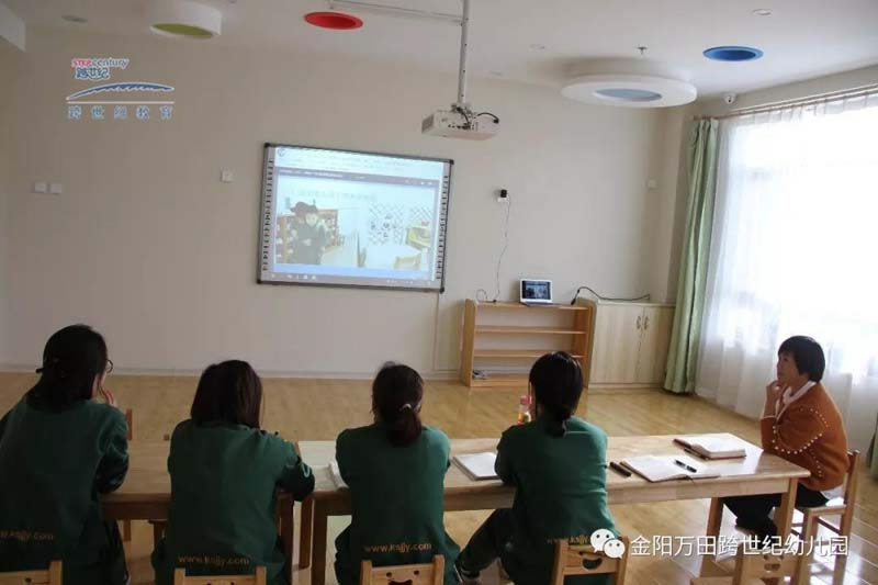 全國聯(lián)盟園再次開展學(xué)習跨世紀年會精神的活動