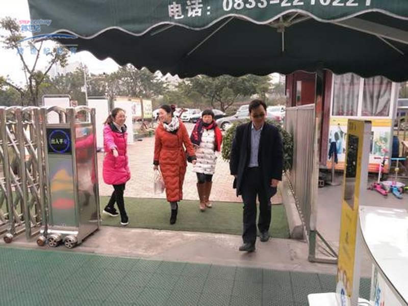 跨世紀(jì)總部領(lǐng)導(dǎo)進(jìn)入四川省峨眉山跨世紀(jì)綏山幼兒園督導(dǎo)工作