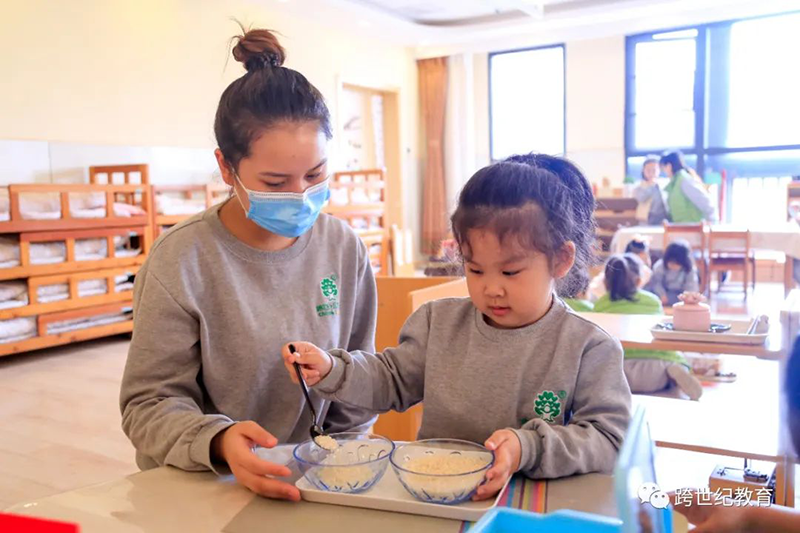 近2000人在線觀看，這場直播“干貨滿滿”，你不可錯(cuò)過的幼兒園11月份重點(diǎn)工作提示！