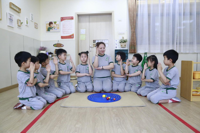 跨世紀(jì)——一個有愛心，且“不一樣”的企業(yè)