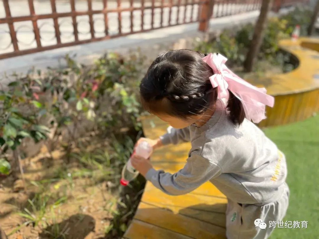 揭秘：蒙氏幼兒園早就開設(shè)勞動課了？速點擊查看！