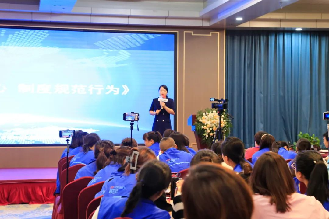 【原來還能這樣干】跨世紀(jì)穩(wěn)師資、促成長實(shí)戰(zhàn)論壇精彩繼續(xù)